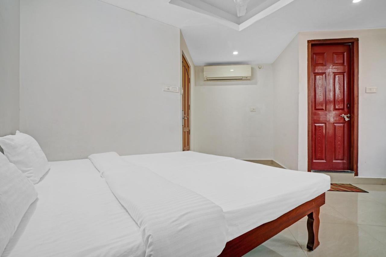 Collection O Aramam Executive Inn Kochi Εξωτερικό φωτογραφία